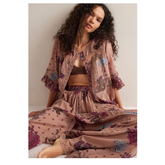 Free People Intimately FP Hey Lover Printed Sleep Pants Floral Lace Trim M NWT - Picture 3 of 9